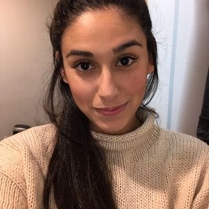 Meet your Posher, Danielle